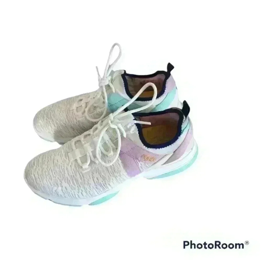 RYKA WHITE DEDICATION XT TRAINING SHOE WOMEN'S 9